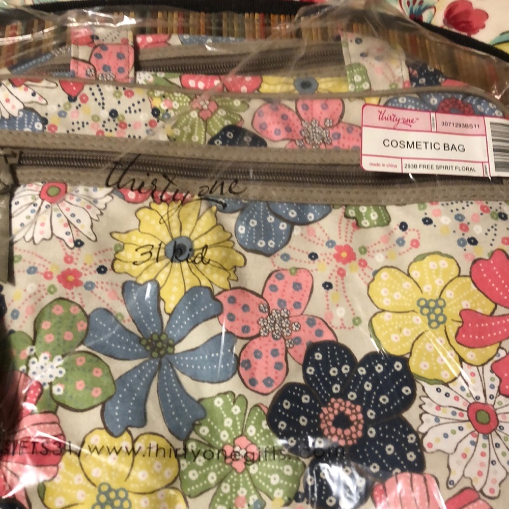 Cosmetic bag